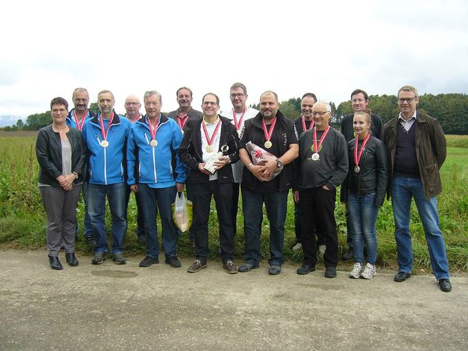 Finale de la Coupe de la Broye 2016 à St-Aubin:
1. Châbles-Cheyres - Les Bruyères, 373 pts
2. Murist La Molière - Les Carabiniers, 370 pts
3. Vallon - Les Bronzés, 361 pts