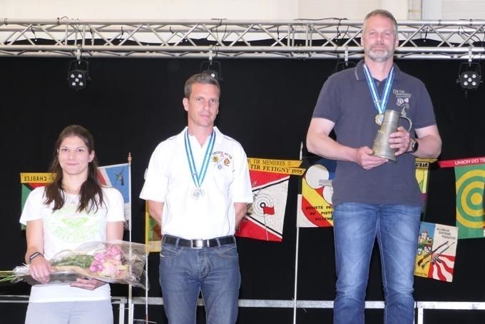 Tir en Campagne 2019 à Bussy. Podium Rois du tir (photo Républicain)